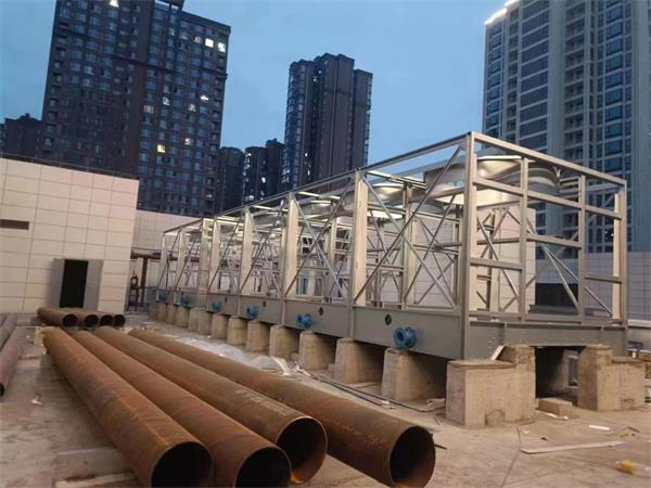 閉式冷卻塔為什么應(yīng)用軟化水及噴淋系統(tǒng)的自動化(閉式冷卻塔噴淋)
