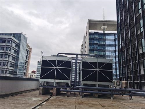 冷卻塔填料多少錢一噸(工業專用冷卻塔填料多少錢一臺)