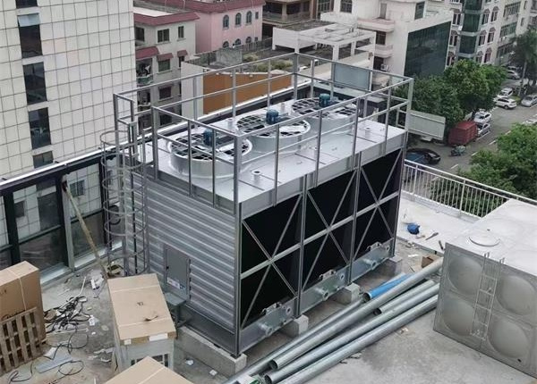 低噪音冷卻塔可以處理的水的溫度是多少?